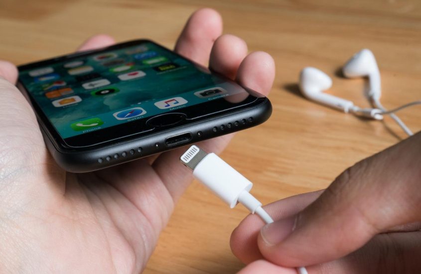 Adiós Lightning: El Parlamento Europeo aprueba como conector único el USB tipo C