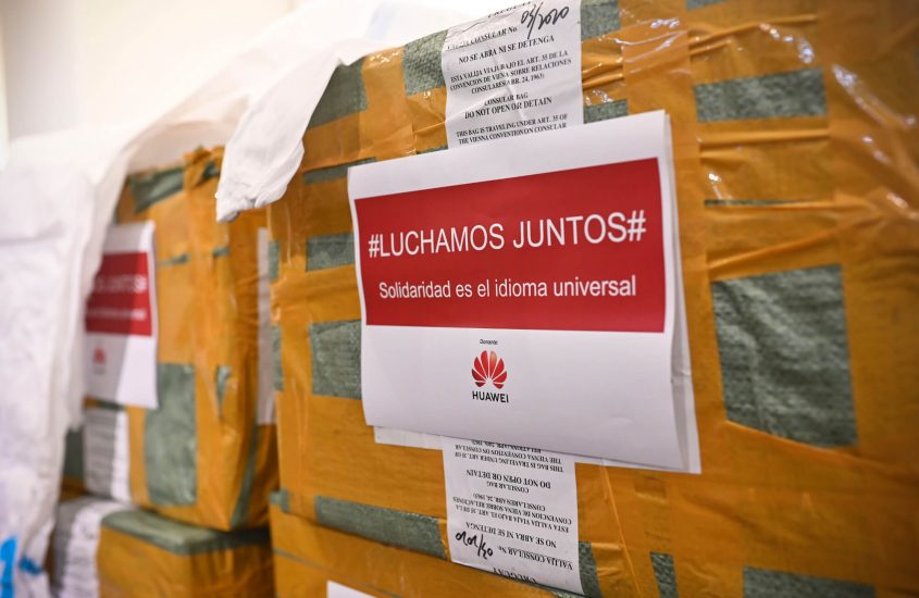 Huawei Uruguay realizó una gran donación de insumos médicos al Ministerio de Salud Pública para enfrentar el COVID-19